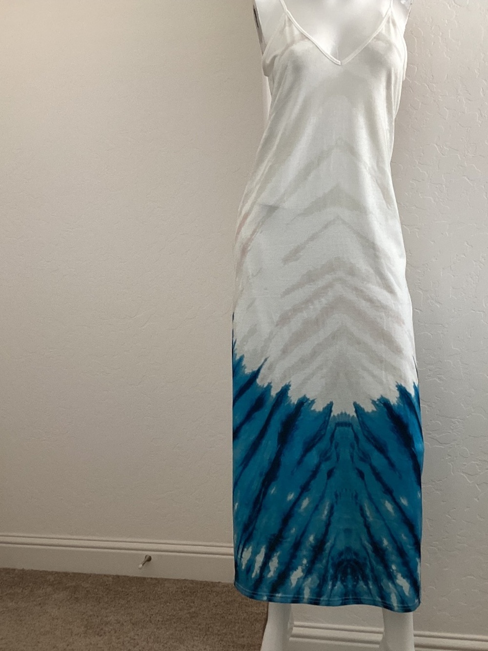 Kenoce, NEW WITH TAGS, size S, maxi, blue/ white